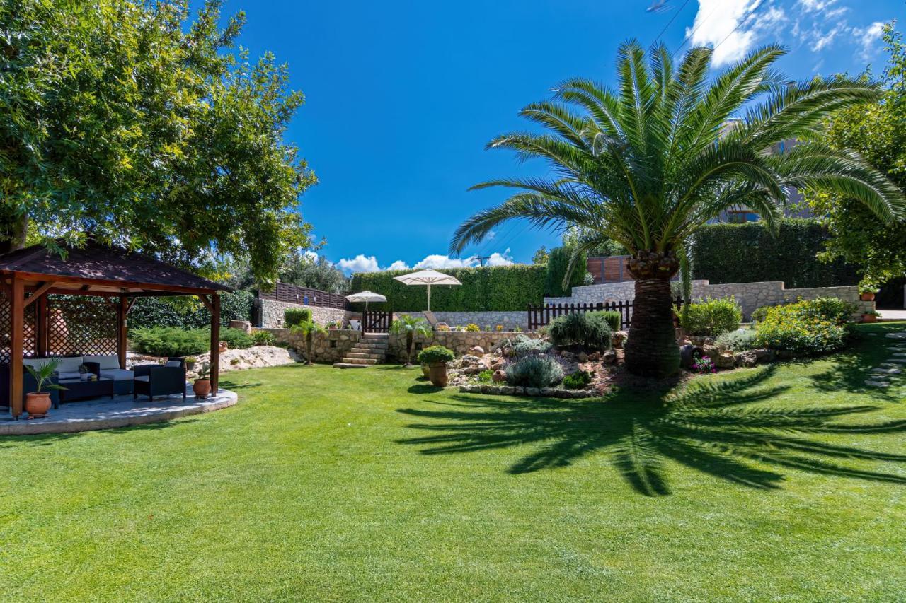Alia Stone Villa-Ideal For Families-Heated Pool Nohia エクステリア 写真