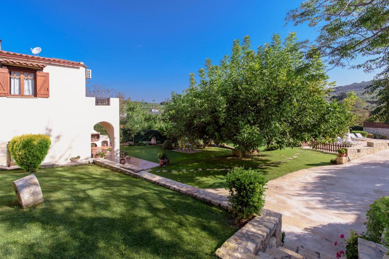 Alia Stone Villa-Ideal For Families-Heated Pool Nohia エクステリア 写真